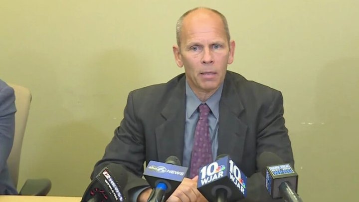 ABŞ Rod-Aylenddəki Atışmanın Beynəlxalq Terrorizmlə əlaqəsi Olub-olmadığından əmin Deyil