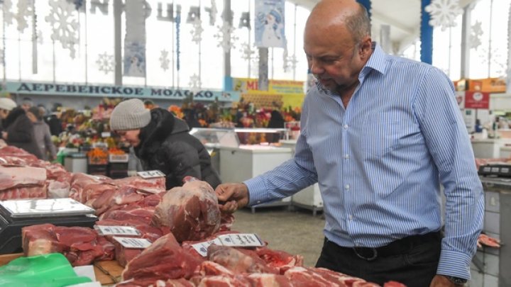 Donuz əti Yeyən Kişi Infarkt Keçirdi