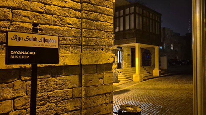 Ulu Babasının Adı Yenidən Bu Meydana Verildi - Foto