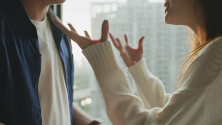 Keçmiş Arvadının Müəllim Işlədiyi Məktəbdə Dava Saldı - Həbs Olundu