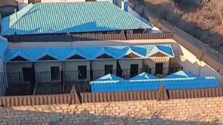 "Vəzifəli şəxsin Saxladığı Atlar Və Itlər Bizi Yaşamağa Qoymur" - Video