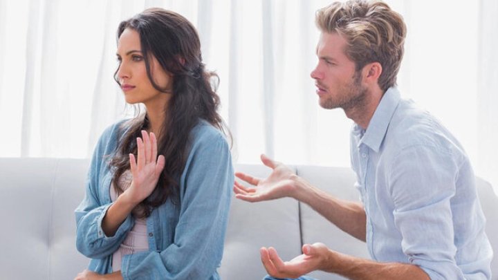 İnsanları Səndən Uzaqlaşdıran 11 Vərdiş: özünü Yoxla!