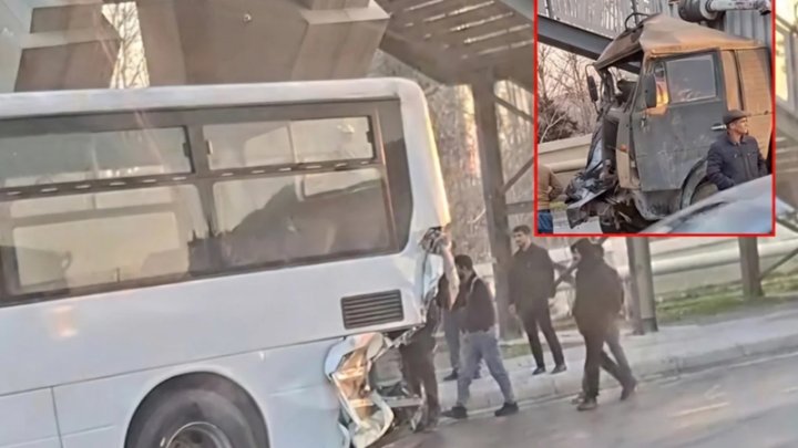 şok! Bakı-şamaxı Yolunda Dəhşətli Qəza: Kamaz Avtobusa Necə çırpıldı?