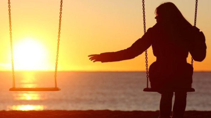 Tək Yaşamağa üstünlük Niyə Artır? Sosioloqdan şok Açıqlamalar!