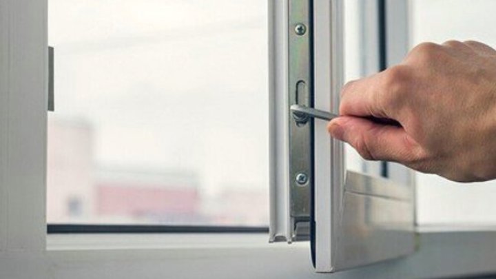 Pəncərələri Qış Rejiminə Necə Keçirtmək Olar? Pəncərələri Qış Rejiminə Necə Keçirtmək Olar?
