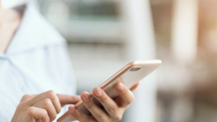 Azərbaycanda Mobil Rabitə Gəlirləri 11 %-dən çox Artıb Azərbaycanda Mobil Rabitə Gəlirləri 11 %-dən çox Artıb