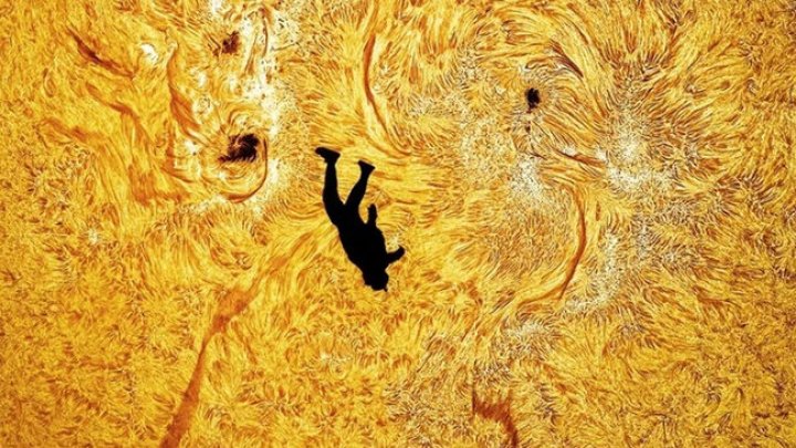 Günəşin Qarşısından Düşən Adam: Tarixi Foto Necə çəkilib? Günəşin Qarşısından Düşən Adam: Tarixi Foto Necə çəkilib?