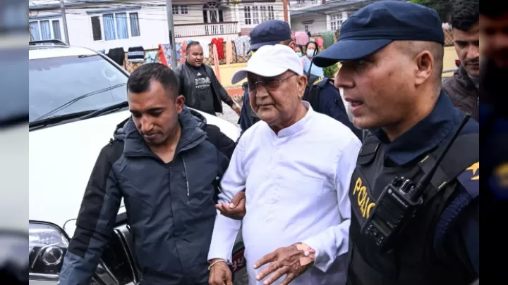 Nepalın Sabiq Baş Naziri Həbs Edildi: Korrupsiya Ittihamları!