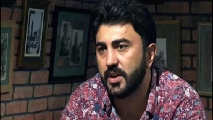 Vüqar Muradov Atasını Görüb Efirdə Hönkür-hönkür Ağladı – Vi̇deo