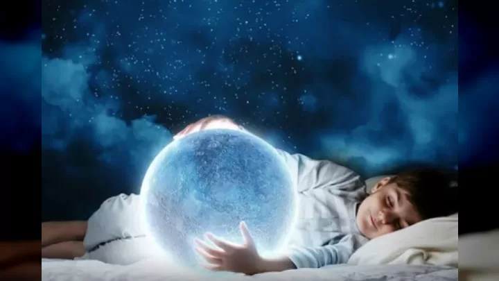 Qəribə Yuxular Xəstəlik Xəbərdarlığı Ola Bilər: Elm Nə Deyir?