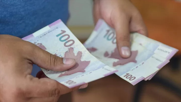 Azərbaycanda ən Yüksək Və ən Aşağı Maaşlar Hansı Sahələrdədir? şok Si̇yahi