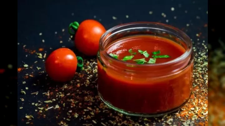 Pomidor Pastasının Kiflənməsinin Qarşısını Alan Möhtəşəm üsul