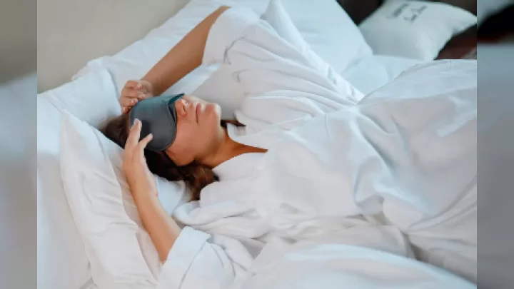 Gecə Ikən “otaqda Kimsə Var” Qorxusu: Səbəbi Nədir?