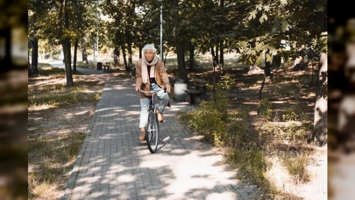 Velosiped Sürmək Yaşlıların ömrünü Uzadır: Yaponiyadan Yeni Araşdırma