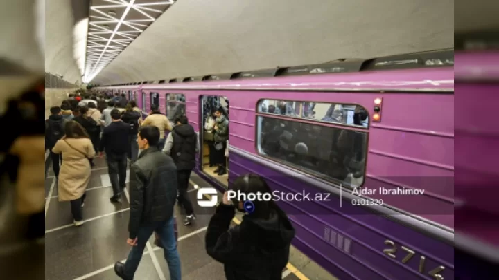 Bakı Metrosunda Elektron Siqaret Qadağası: Cərimələr Tətbiq Edilir