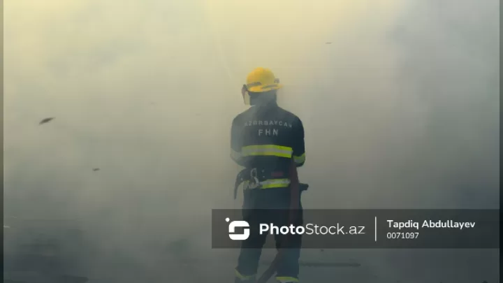Kürdəmir: Xırdapay Kəndində “mercedes” Markalı Avtomobil Yandı