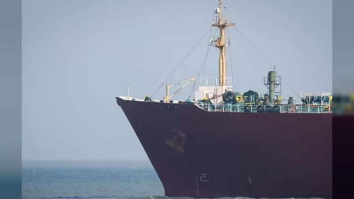 İran Hörmüz Boğazından Keçən Tankerlərə 2 Milyon Dollar Rəsm Tətbiq Etdi